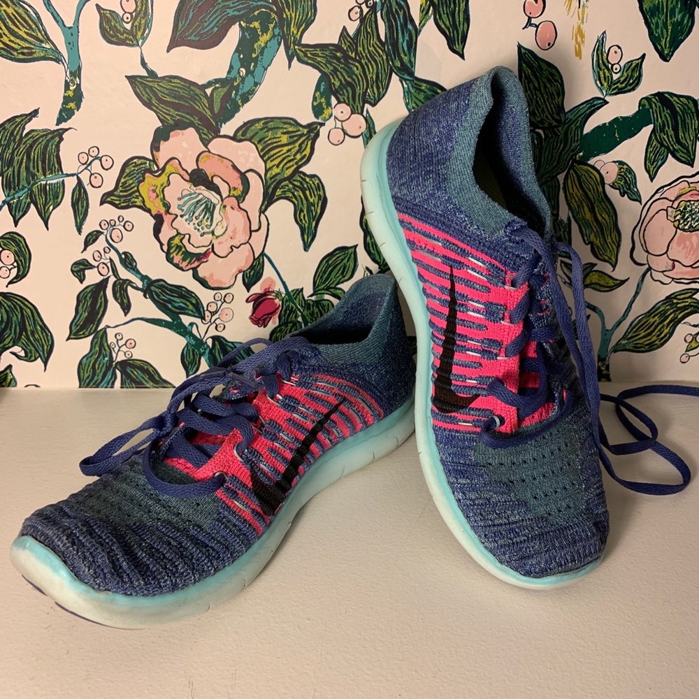 Nike run free; free and flexible